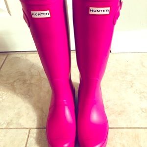 HUNTER rain boots
